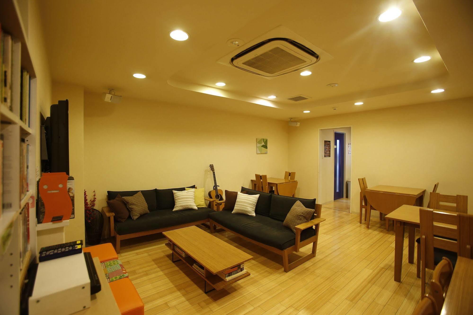 K'S House Hiroshima - Travelers Hostel Экстерьер фото